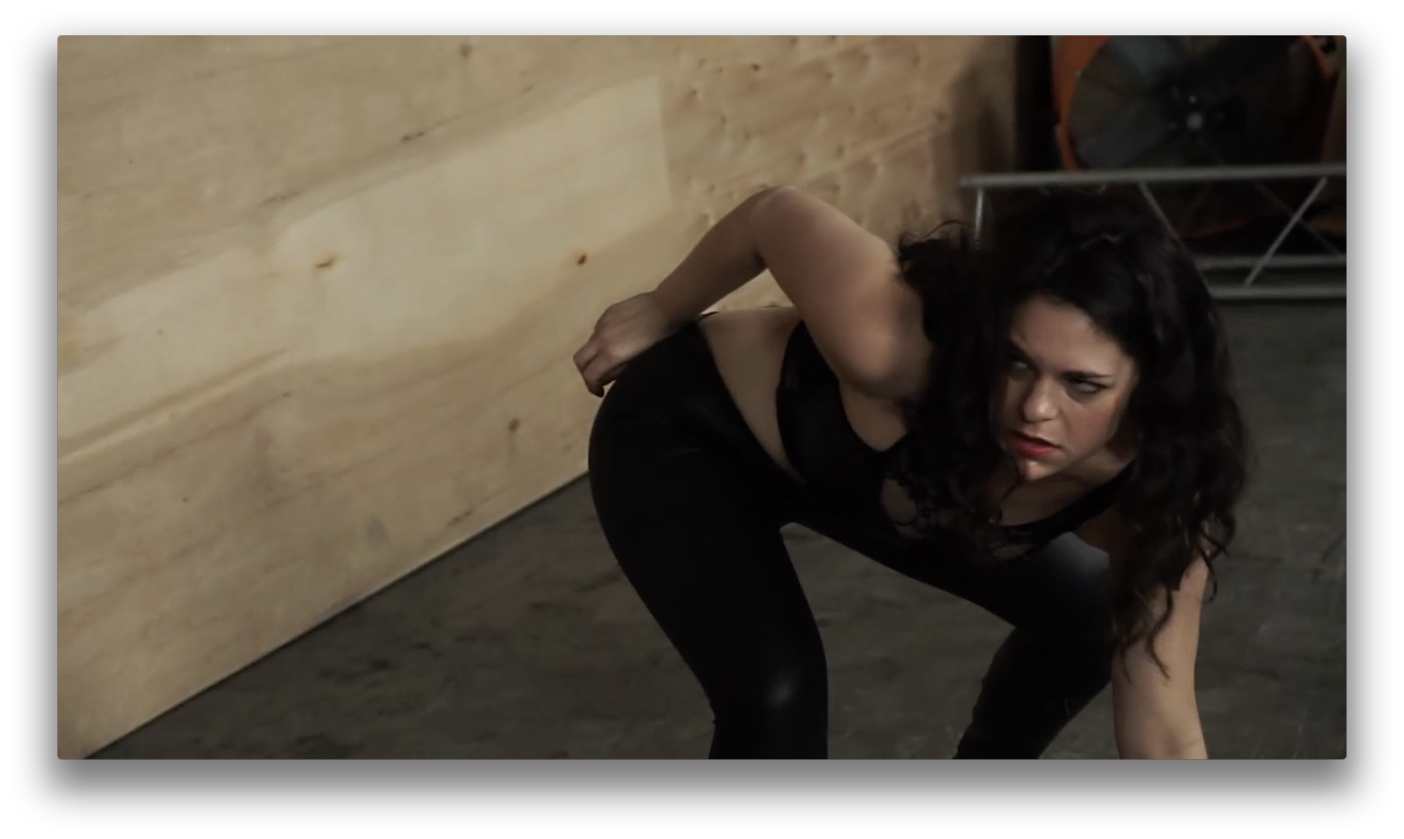 HK | Nightshade vs Isis 1