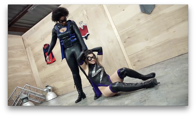HK | Shadowgirl vs Syren 1